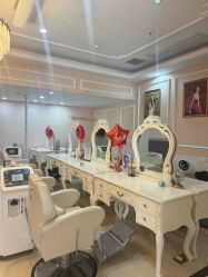 -Bollins波林丝•专研护发中心