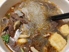 金牌鸭血粉丝汤-鸡鸣汤包(复地活力广场店)