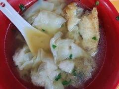 -张阿三馄饨店