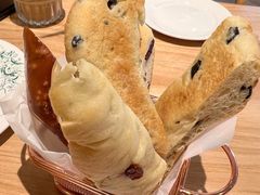 -Dough&Joe团憩(瑞虹天地月亮湾店)