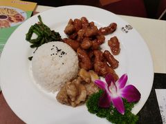 -意卡菲·欢乐聚会餐厅(华侨店)