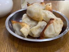 -黄阿姨锅贴大王(万航渡路店)