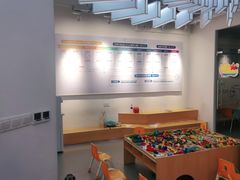 -斯坦星球AI编程·机器人科创·科学实验·信奥·思维·STEM·乐高·竞赛考级(长宁虹桥大融城荟聚中心)