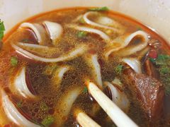豪华牛肉粉-家阳赵师傅油饼包烧麦(粮道街店)