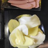 里面我最喜欢的就是喝繆槽汤圆的汤了