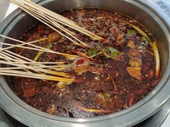 红汤锅-屋头串串(新街里店)