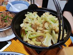 -九道菜有鸡鱼头(石鼓路店)