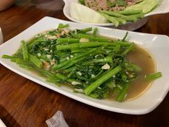 -Dang restaurant (patong phuket)