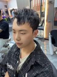 -米可造型烫发染发