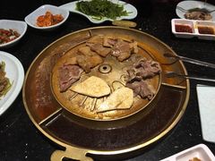 -猪啊牛呀羊啊铜盘烤肉(正大广场店)