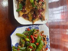 苗家土猪肉-苗湘食府(十年店)