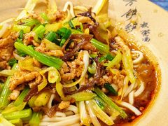 -方铲铲·成都板凳面(滨江银泰店)