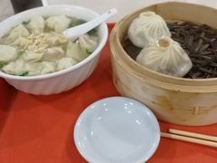 -老西白点心店