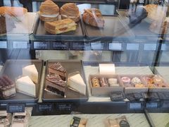 面包甜点陈列柜-星巴克(成都科学城店)