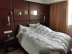 -广州白云机场雅高铂尔曼大酒店