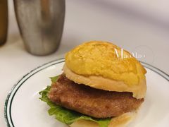 秘制豬扒菠蘿包-元朗冰室(新天地店)
