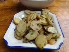 农家土豆片-茅屋大酒店