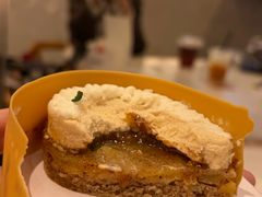 -VERIE BAKEHOUSE