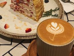 拿铁-懒鱼时光馆(沙坪坝店)