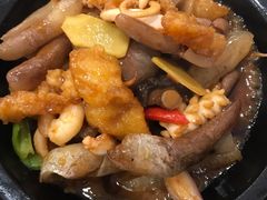 海鲜一品煲-鼎珑点心仔(燕塘店)