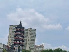 -绳金塔