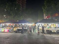 -吴山路夜市