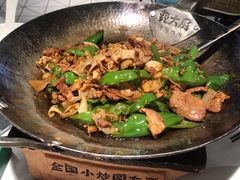 -费大厨辣椒炒肉(高铁吾悦广场店)