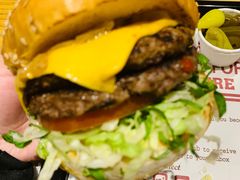 -The Habit Burger Grill 哈比特汉堡(爱琴海店)