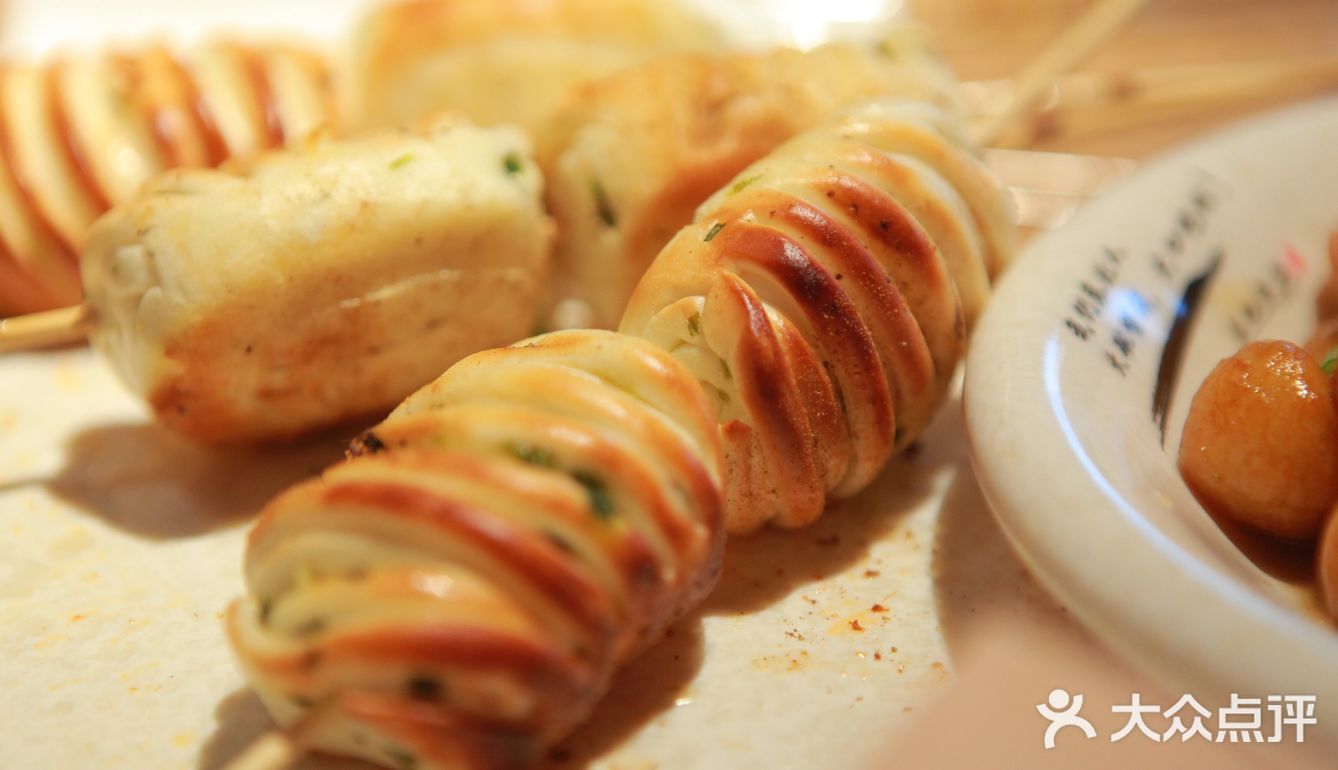 串好吃，菜好吃，酒也好吃