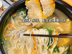 -勺子米线·云南传统小吃市集(四方街店)
