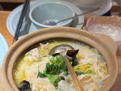-蜜桃餐厅·伴山(海岸城店)