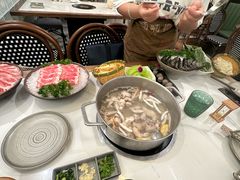 -喃喃椰·糟粕醋·椰子鸡火锅(七堡花园店)