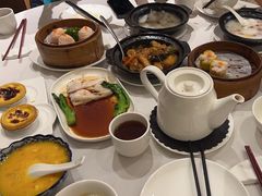 -广州中心皇冠假日酒店·百粤楼