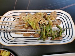 -许哥东北烧烤·铁丳烤串·宫后夹肉(繁花中心店)