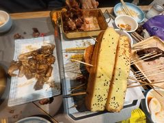 -小两口锦州烧烤·脆皮油边(依云北郡店)