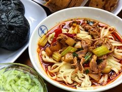 -李与白包子铺(桐梓林店)