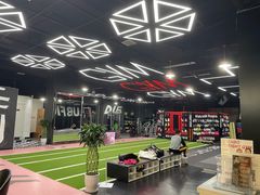 -成杰格斗·拳击·柔术·防身术(建设路店)