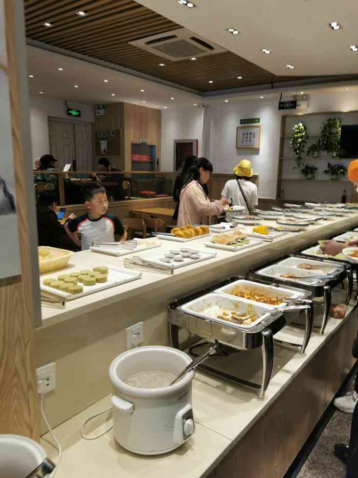 素满香·素食自助餐厅(苏州·临顿路店)-"路过这家正好饭点,就来吃了.