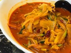 辣海鲜面-桃园中华料理炸酱面(燕儿岛路店)