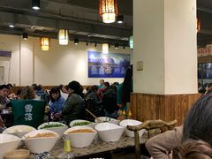 大堂-肖肖酸萝卜鱼火锅(总店)