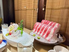 -余欢领鲜火锅(新街口店)