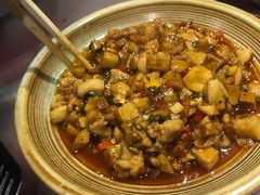 粒粒香草鸡-滇越乘象云南餐厅(豆各庄店)
