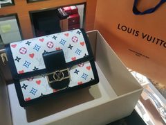 -瀚丰名品黄金钻石奢侈品回收寄卖