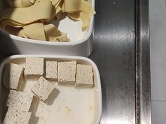 -宴全牛粤来越牛潮汕鲜牛肉火锅(海州万达广场店)