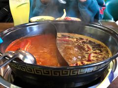 -签多多串串香火锅