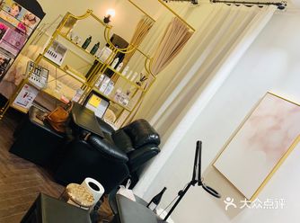 魔都美甲美睫店到处都有，但唯独只爱Venus de