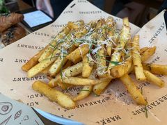 -Mark&Mars Restaurant