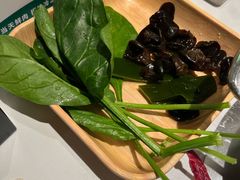 -左庭右院鲜牛肉火锅(京西大悦城店)