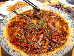 沸腾牛肉-渝半城经典川粤菜(重庆天地店)