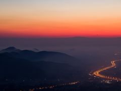 -鬼笑石后山停车场
